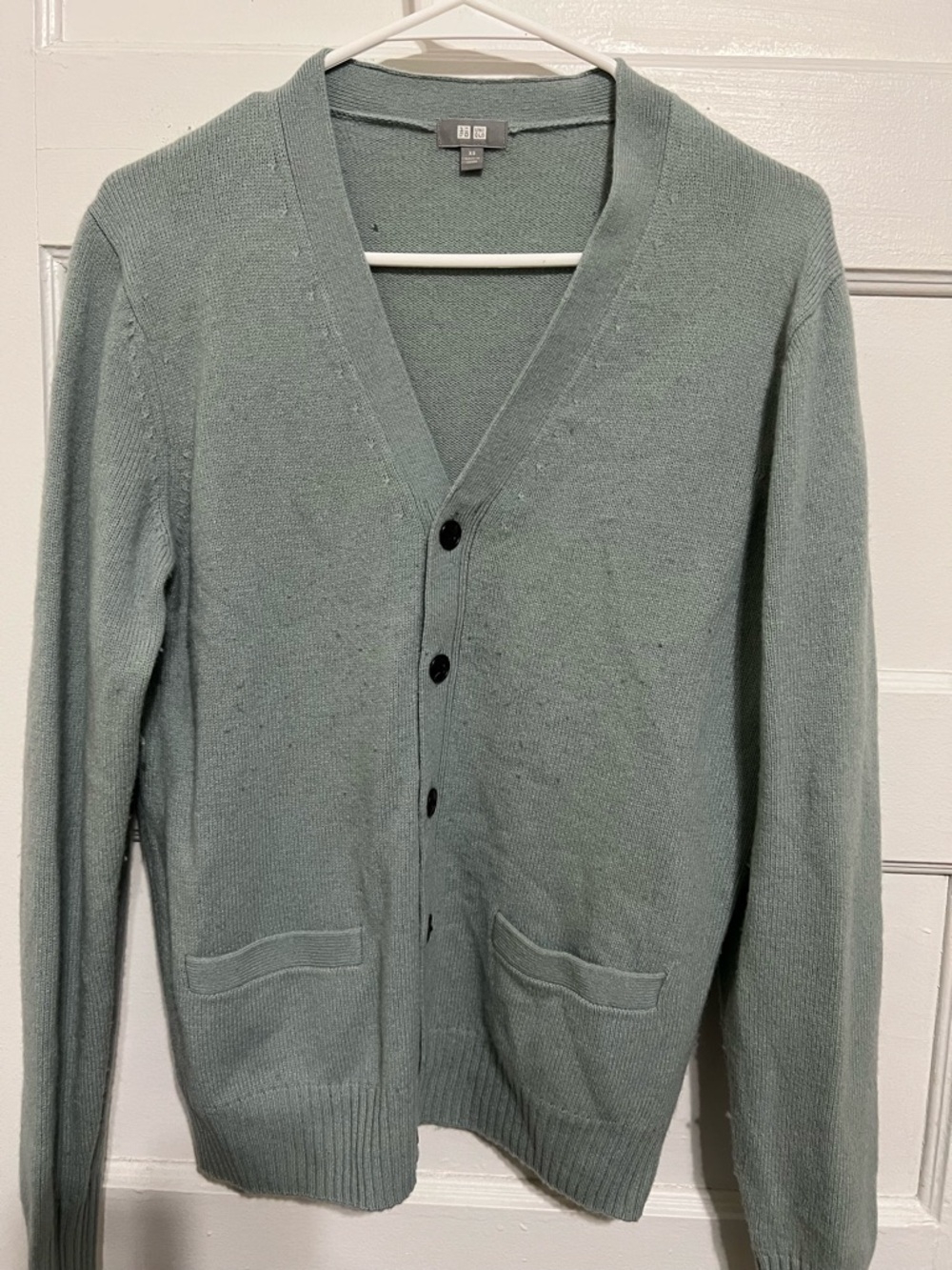 Uniqlo Men's Light Sage Green Button-Up V-Neck Cardigan